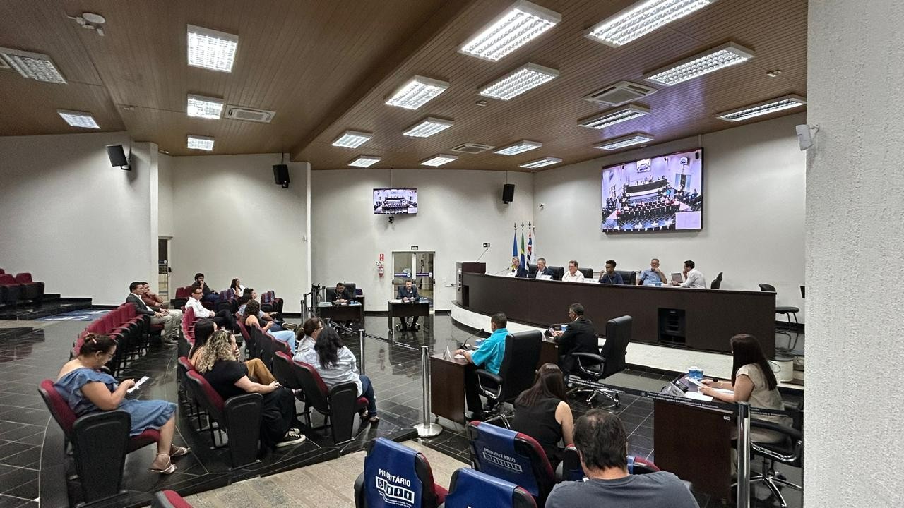 Vereadores realizam sessão extraordinária para votação de projeto que institui a Academia Preparatória da Guarda Civil Municipal