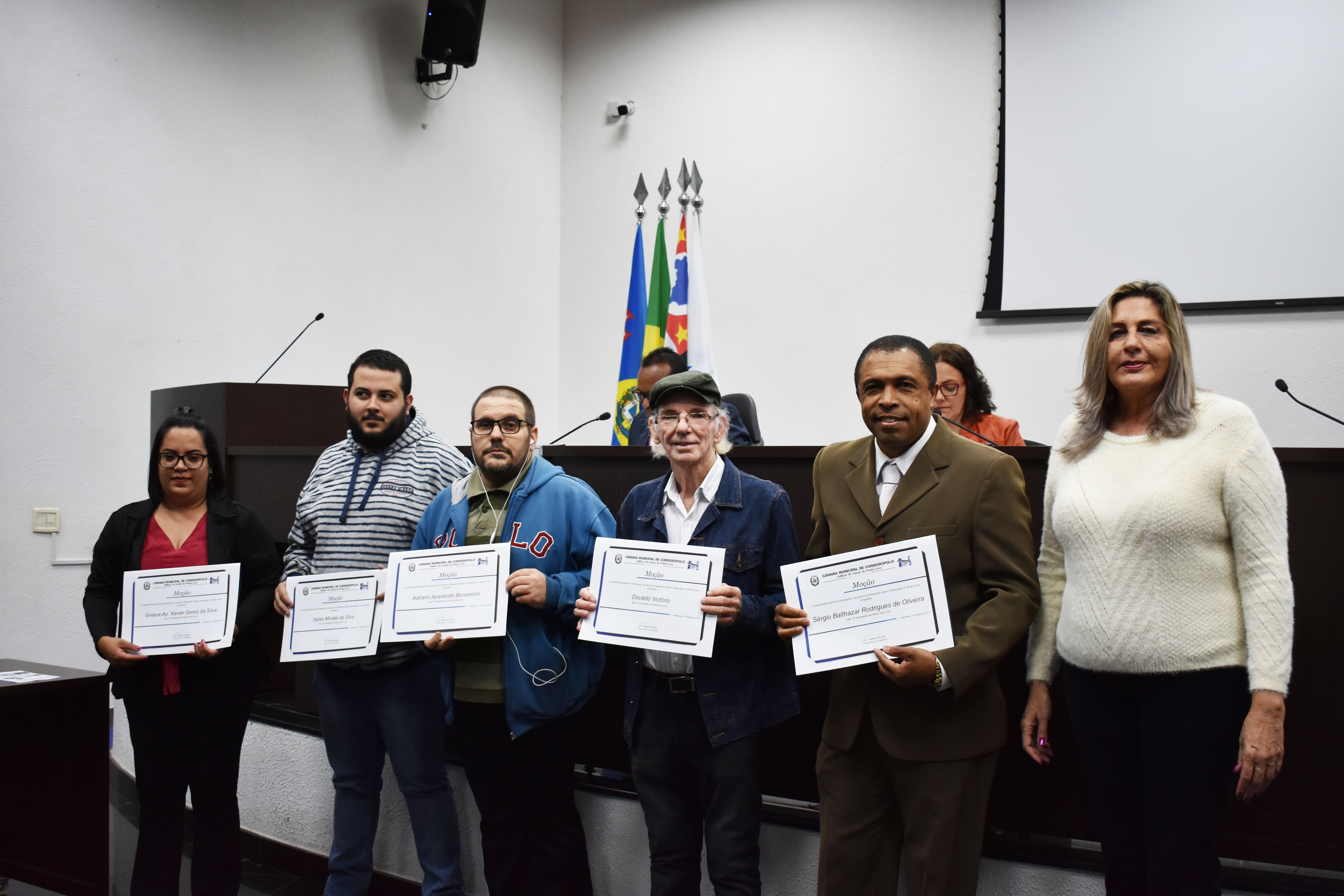 Imagem da notícia: Rádio Vera Cruz recebe Moção de Congratulações 