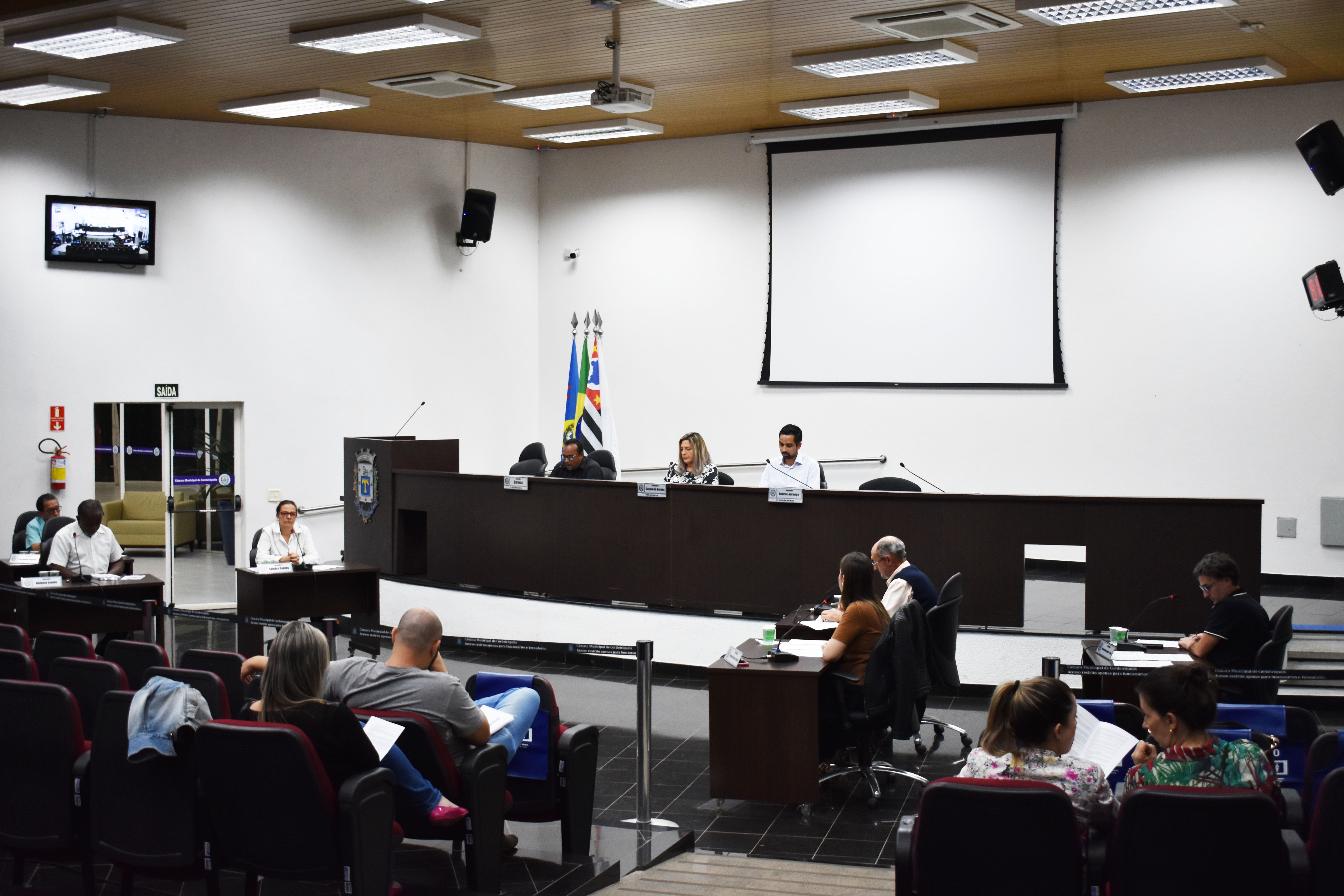 Imagem da notícia: Melhorias asfálticas estão entre os pedidos de melhorias dos vereadores