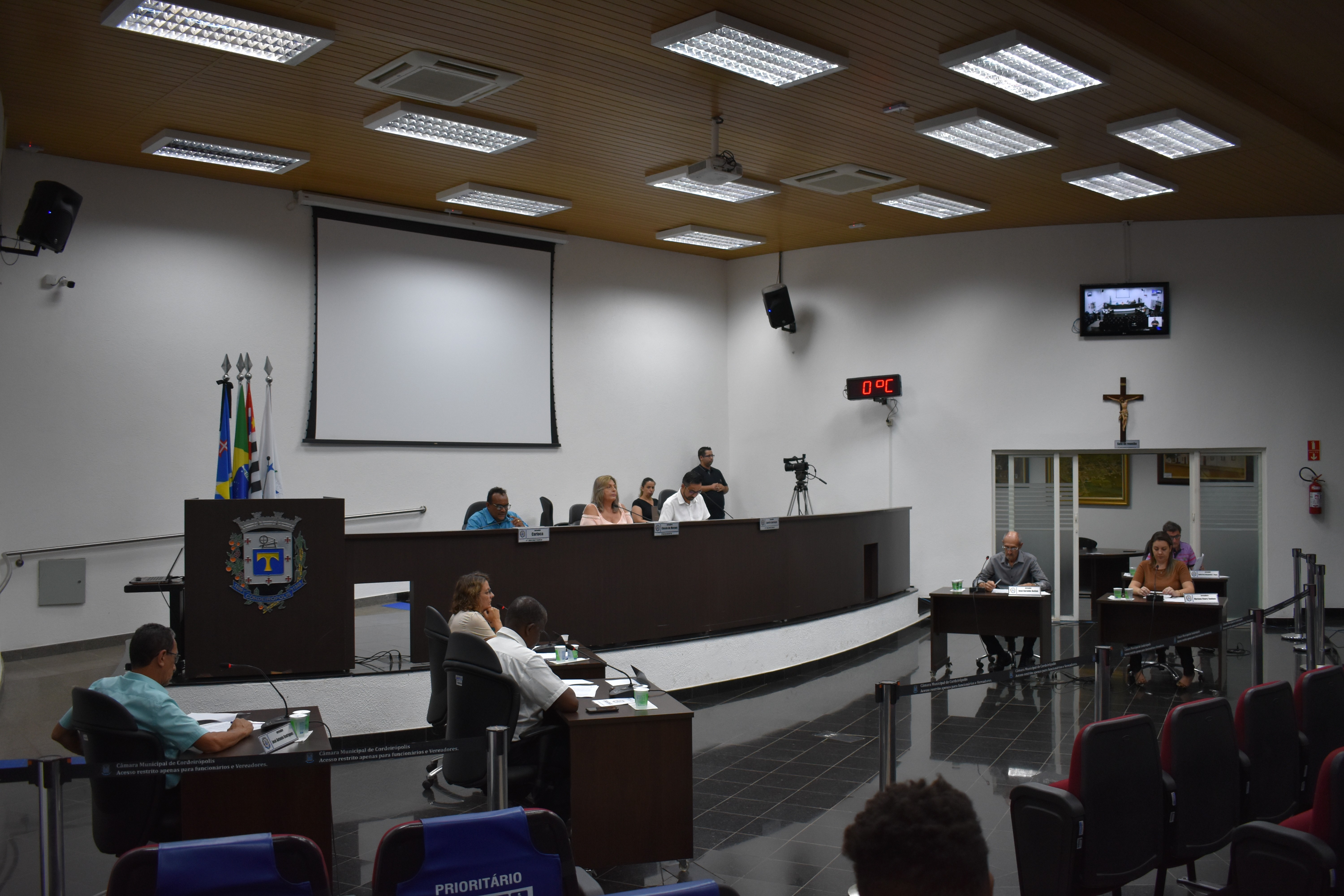 Imagem da notícia: Vereadores apresentam 16 indicações durante Sessão