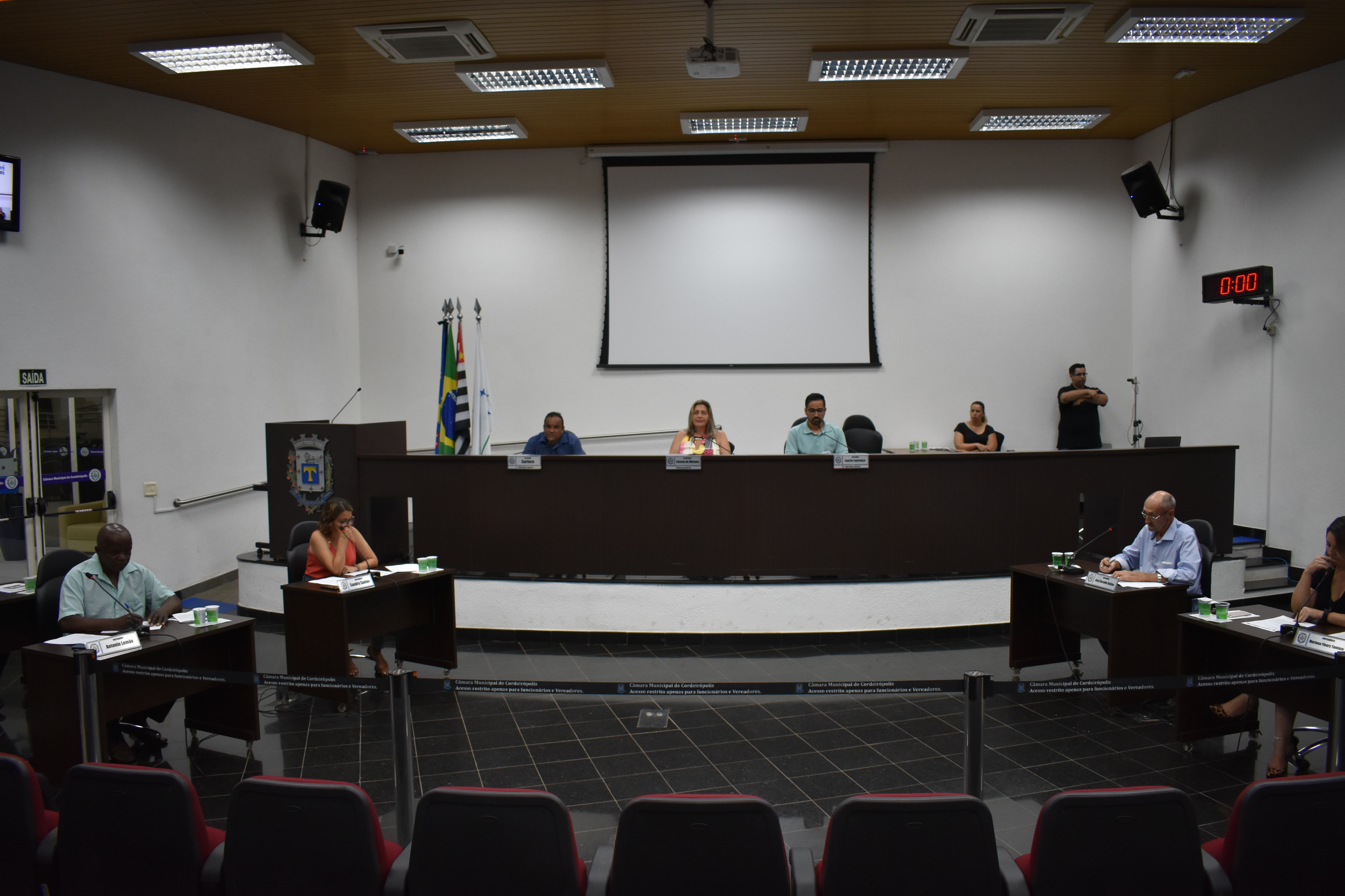 Imagem da notícia: Aprovada Moção de congratulações à ação solidária para Minas