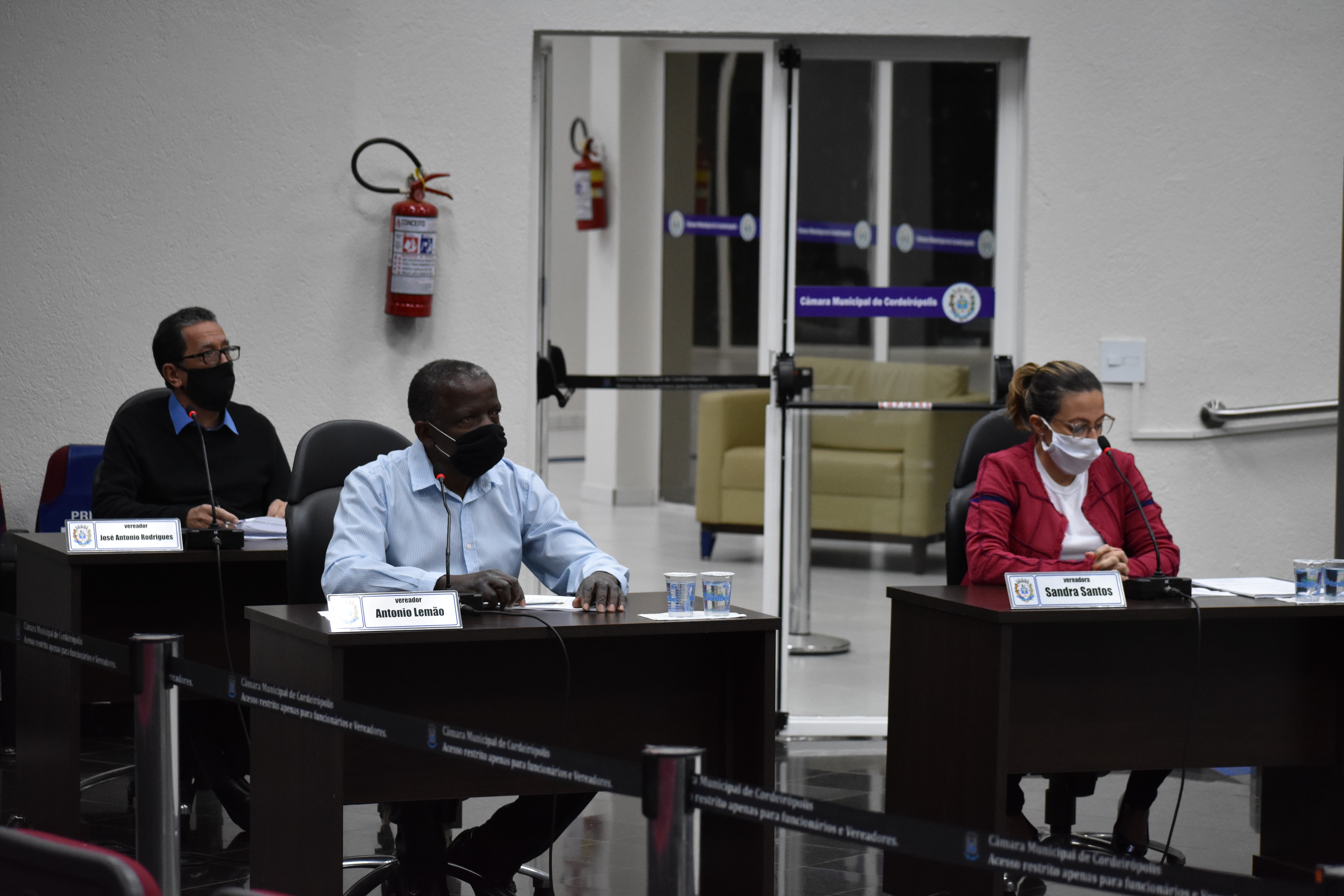 Imagem da notícia: Vereadores aprovam projeto que destina área de terras para represa Santa Marina