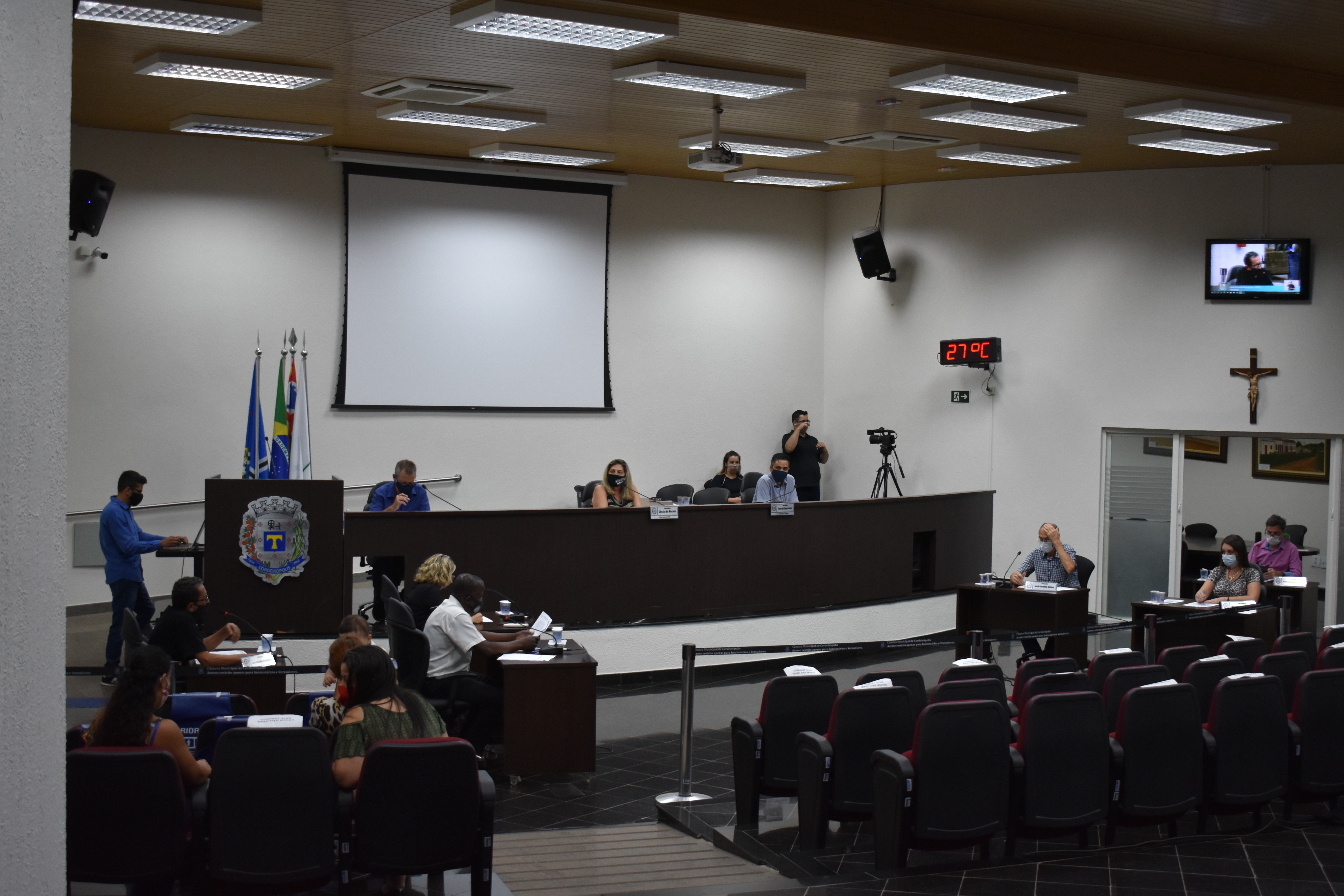 Imagem da notícia: Iluminação e serviços públicos estão nos pedidos dos vereadores