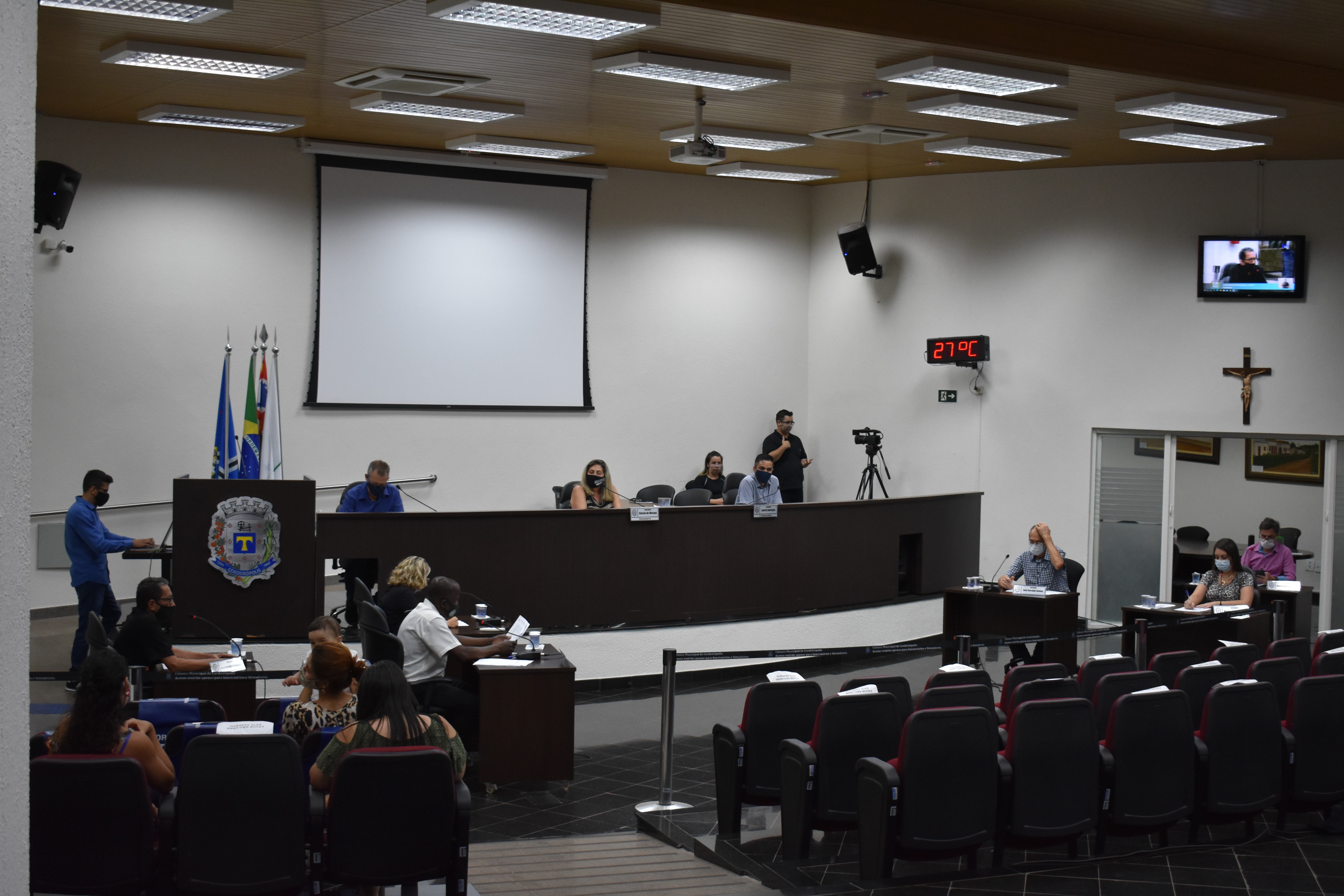 Imagem da notícia: É aprovado projeto que permite continuidade de rua