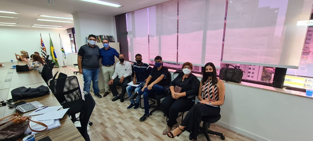 Imagem da notícia: Vereadores se reúnem com deputados emedebistas para solicitar emendas à Cordeirópolis