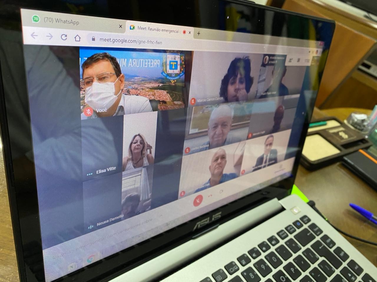 Imagem da notícia: Vereadores realizam reunião virtual com prefeito e secretários