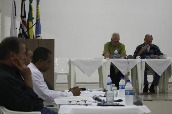 Imagem da notícia: Requerimentos apelam para a criação da RMP e fracionamento de remédios