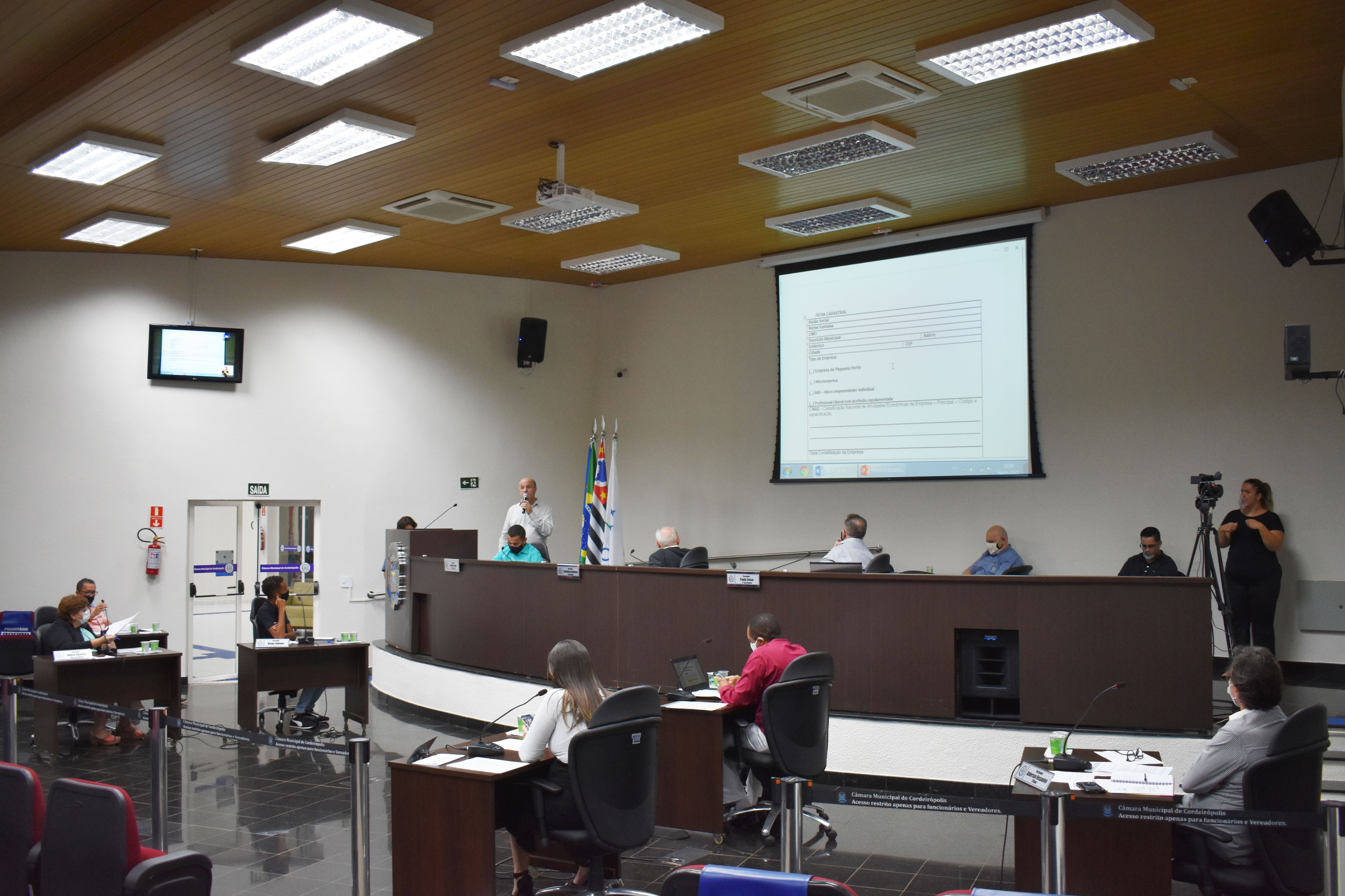 Imagem da notícia: Saúde e Serviços Públicos estão nos pedidos dos vereadores da 14ª Sessão Ordinária