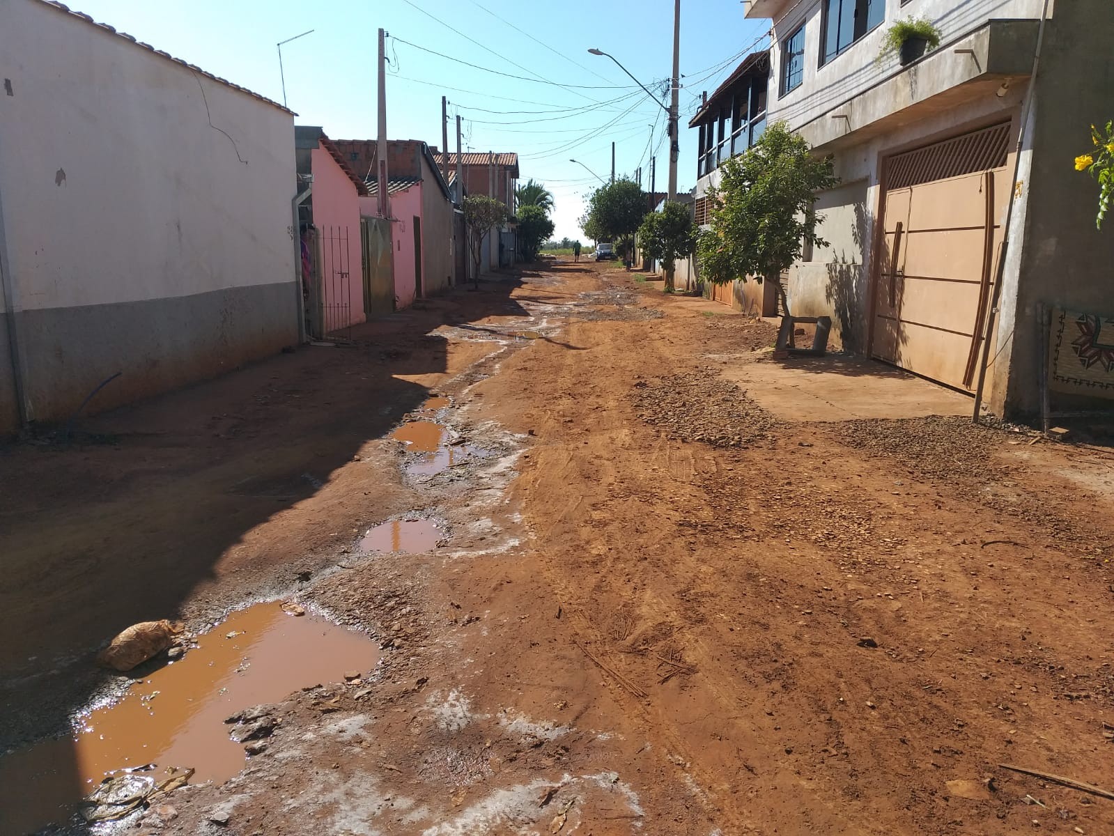 Imagem da notícia: Vereador Valmir se reúne com moradores do bairro engenho velho para resolução de problemas