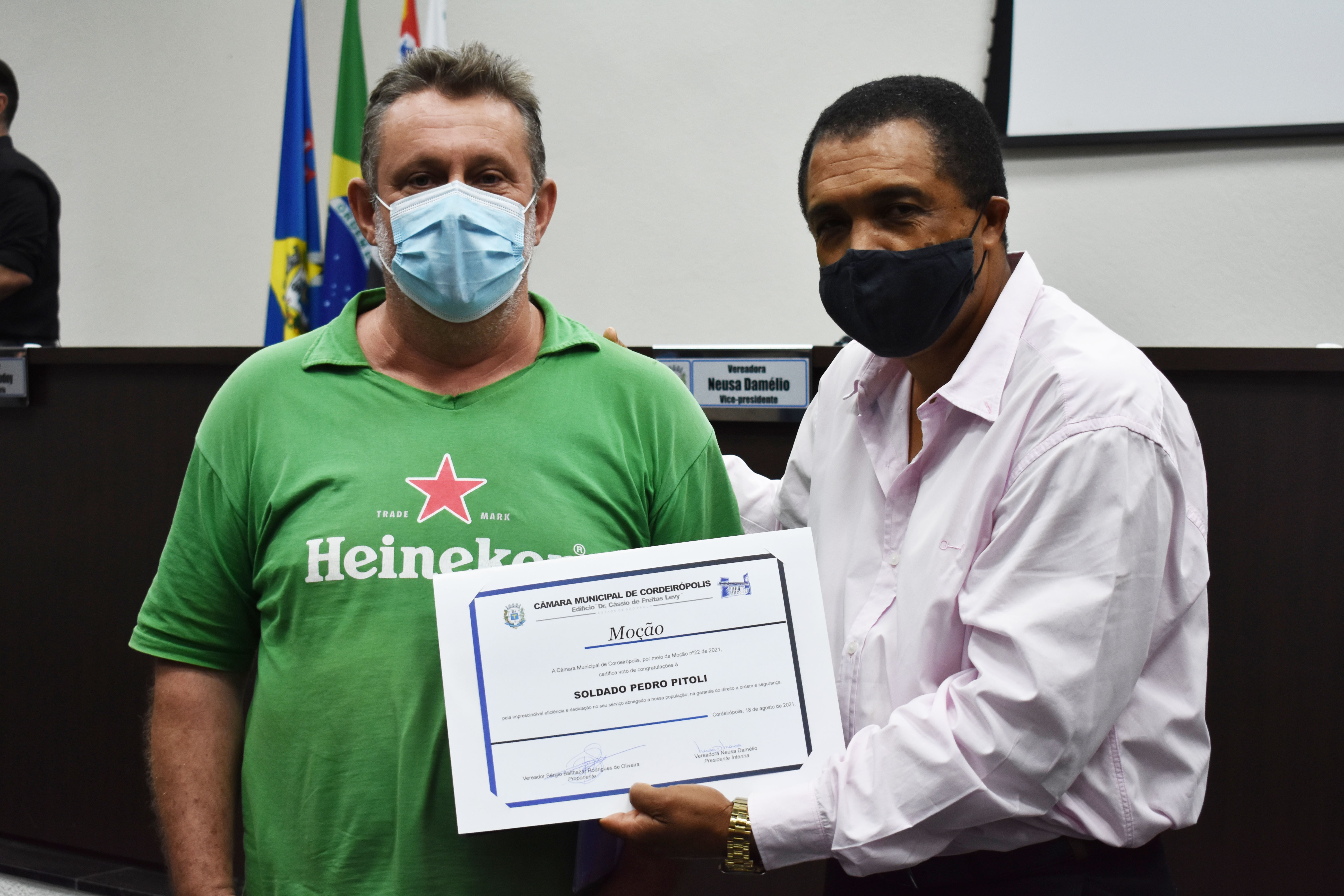 Imagem da notícia: Vereador Sérgio faz Moção de congratulações a soldados cordeiropolenses