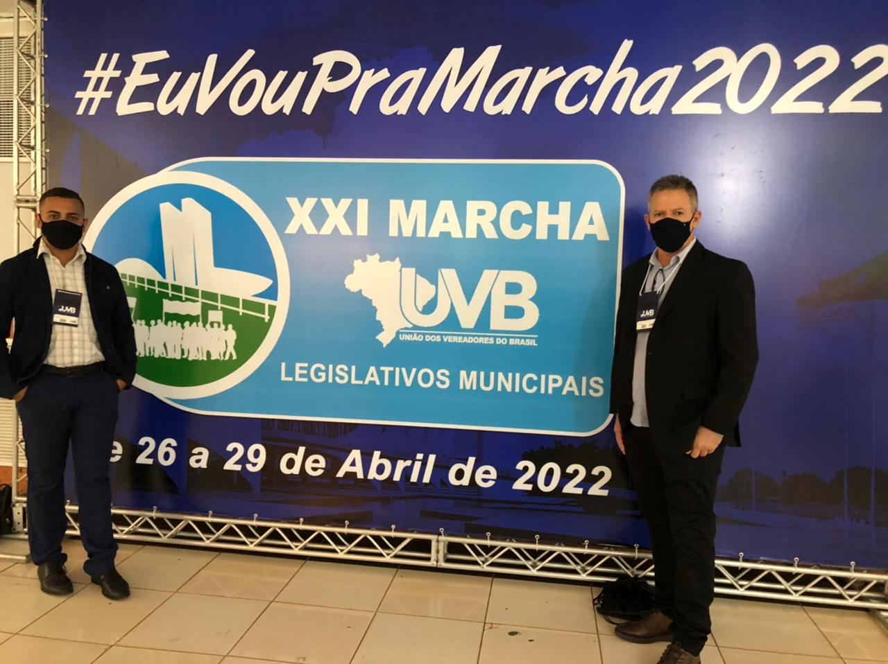 Imagem da notícia: Parlamentares Dhavid e Paulo participam da marcha dos Vereadores em Brasília