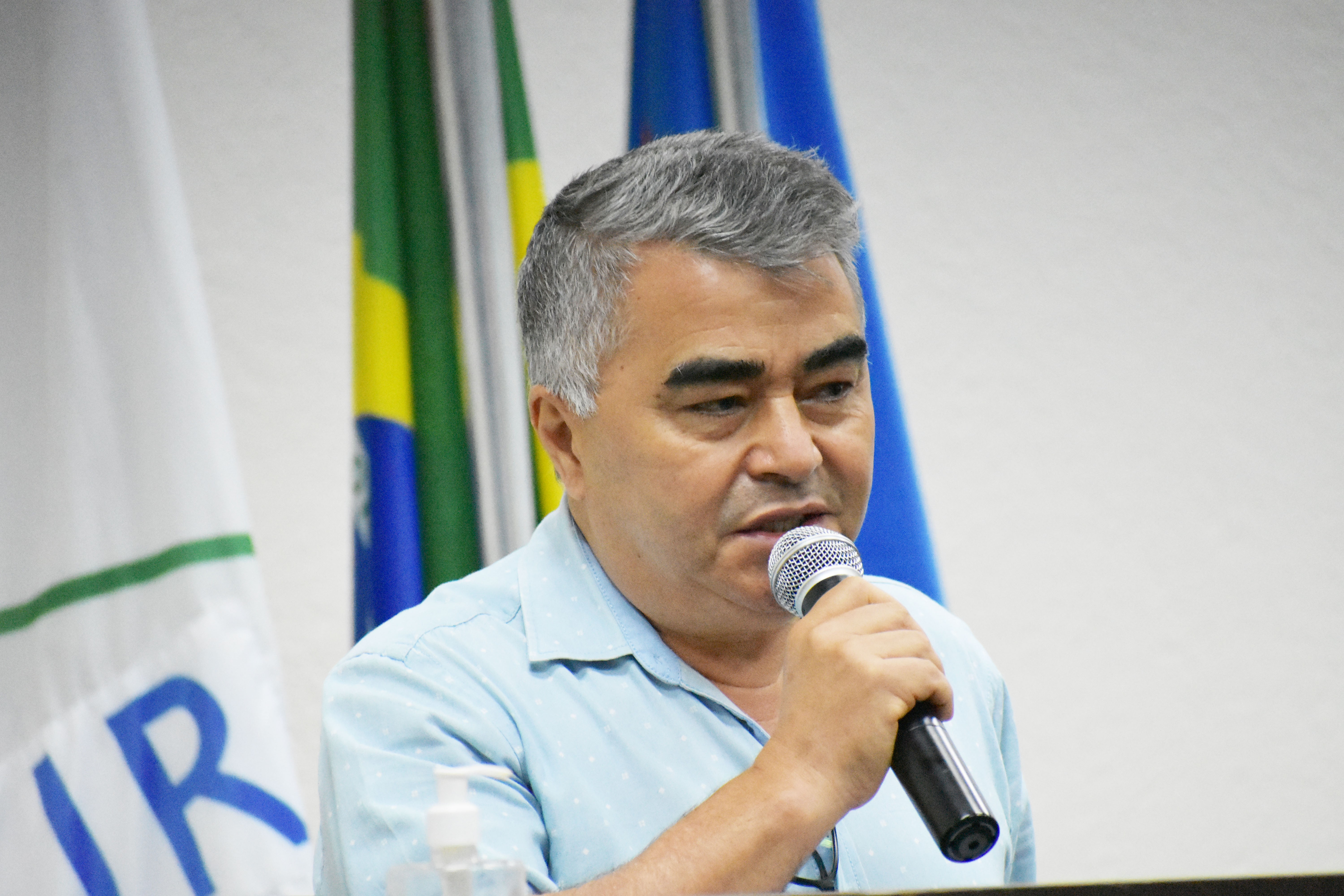 Imagem da notícia: Presidente do SAAE faz uso da Tribuna Livre durante Sessão