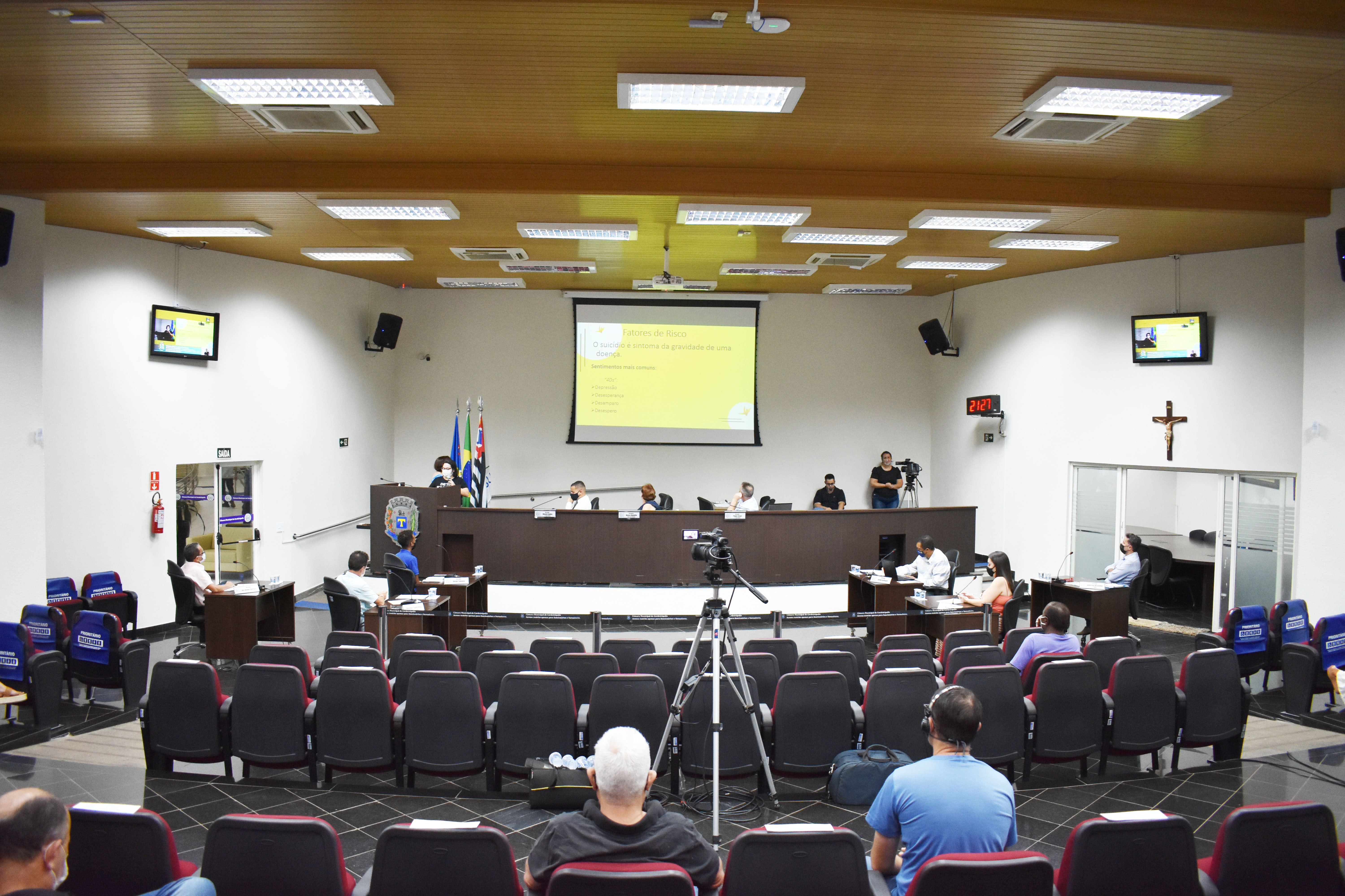 Imagem da notícia: É aprovado a inclusão do símbolo do autismo em estabelecimentos públicos e privados