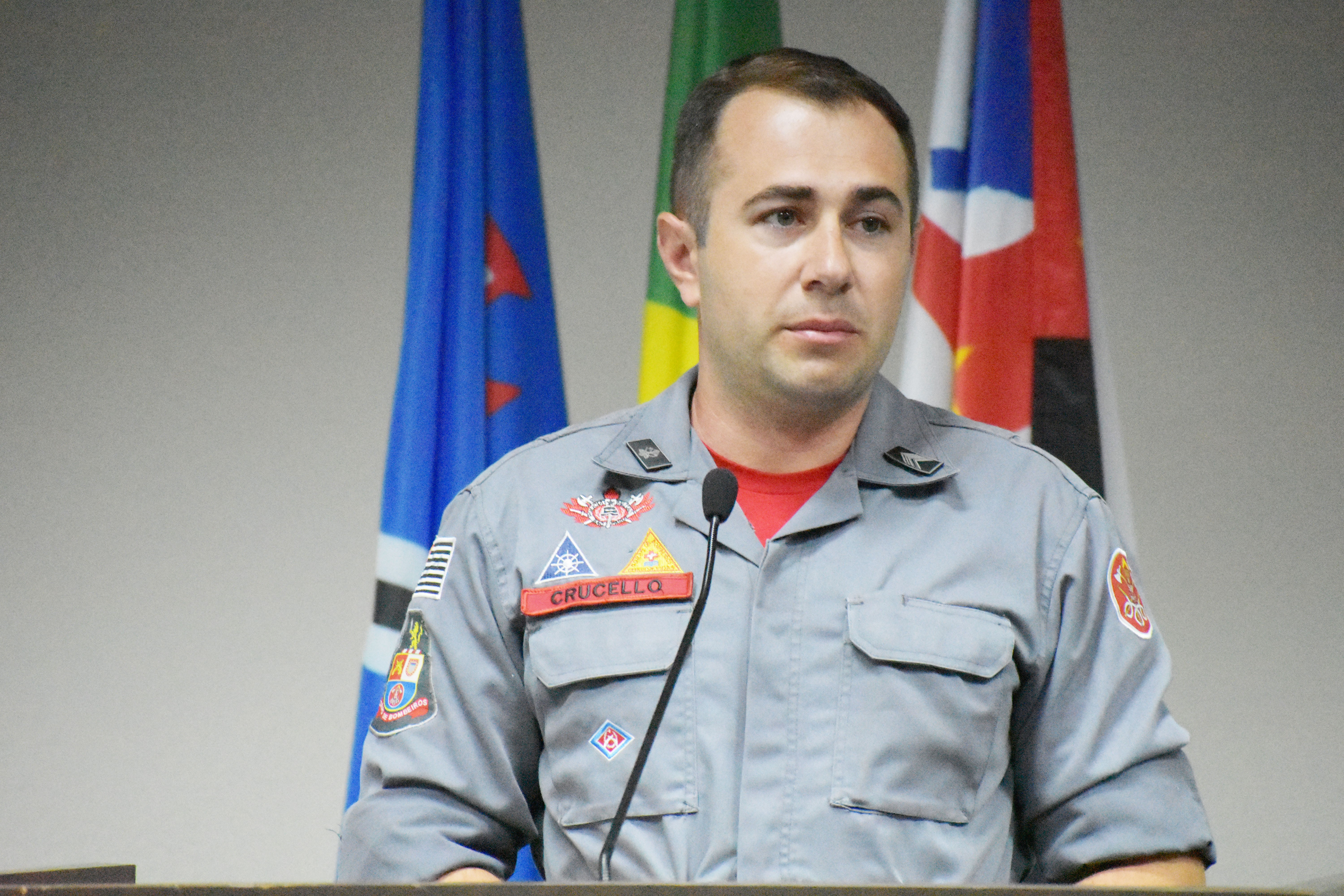 Imagem da notícia: Comandante Corpo de Bombeiros participa de Tribuna Livre durante sessão