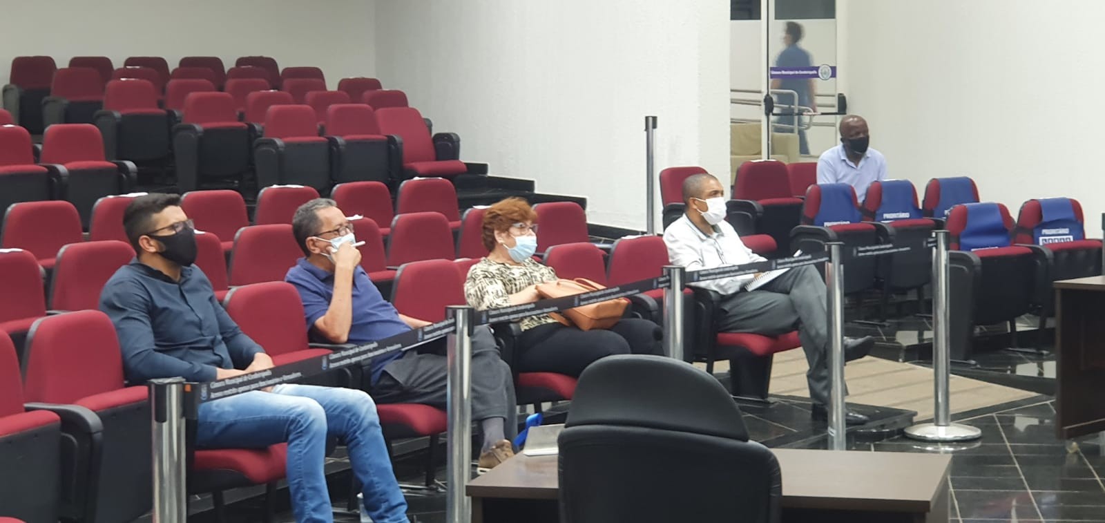 Imagem da notícia: Vereadores participam de duas audiências públicas 