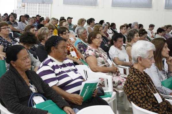 Imagem da notícia: Conferência discute ações voltadas aos idosos