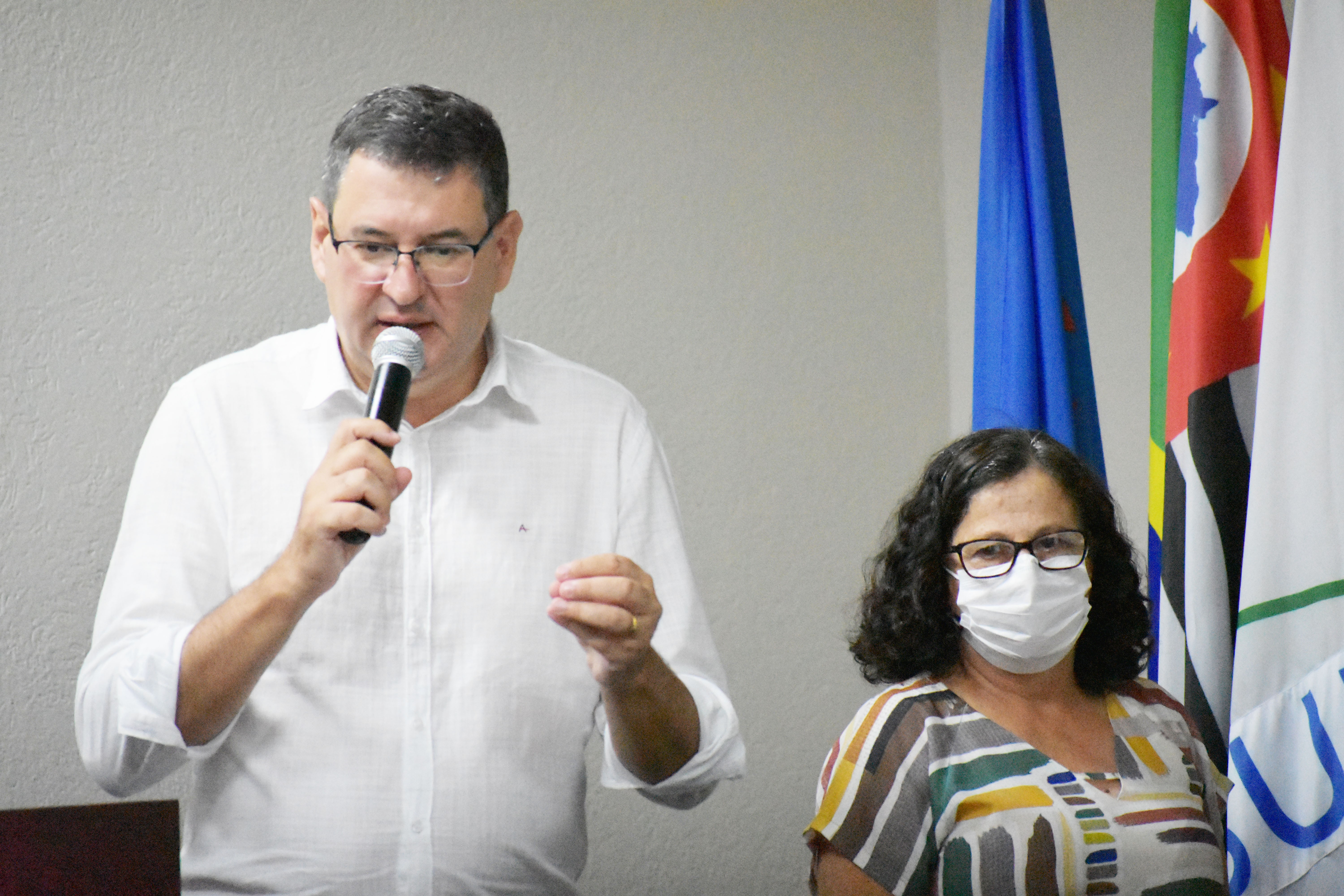 Imagem da notícia: Prefeito e vice participam de Tribuna para apresentar projetos 2022/2024