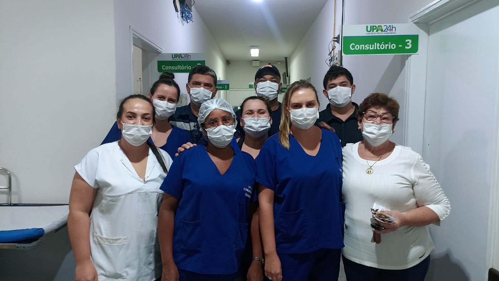 Imagem da notícia: Vereadora Neusa presta homenagem à enfermeiros e técnicos de saúde