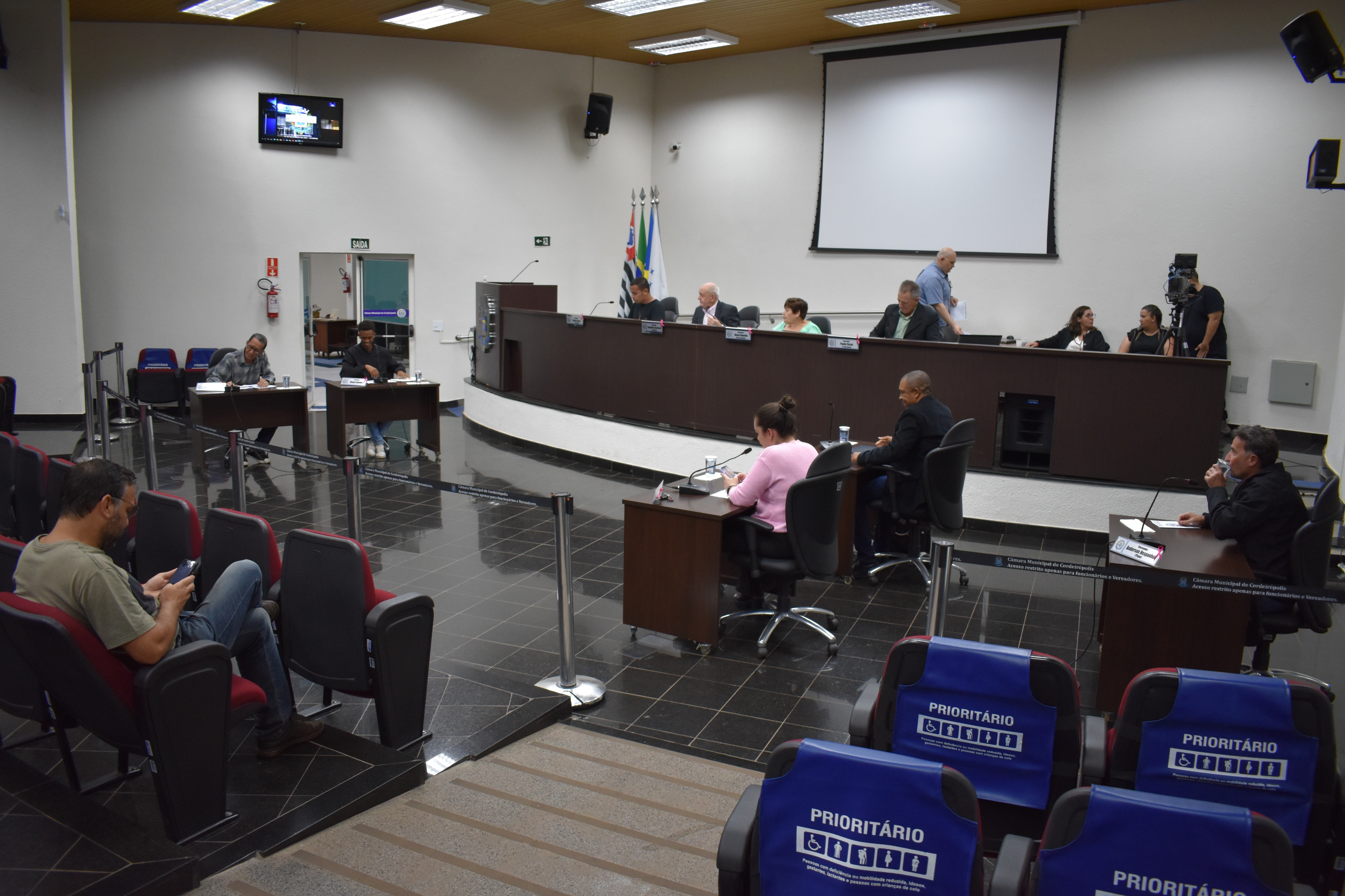 Imagem da notícia: Parlamentares sugerem melhorias durante a 36ª Sessão