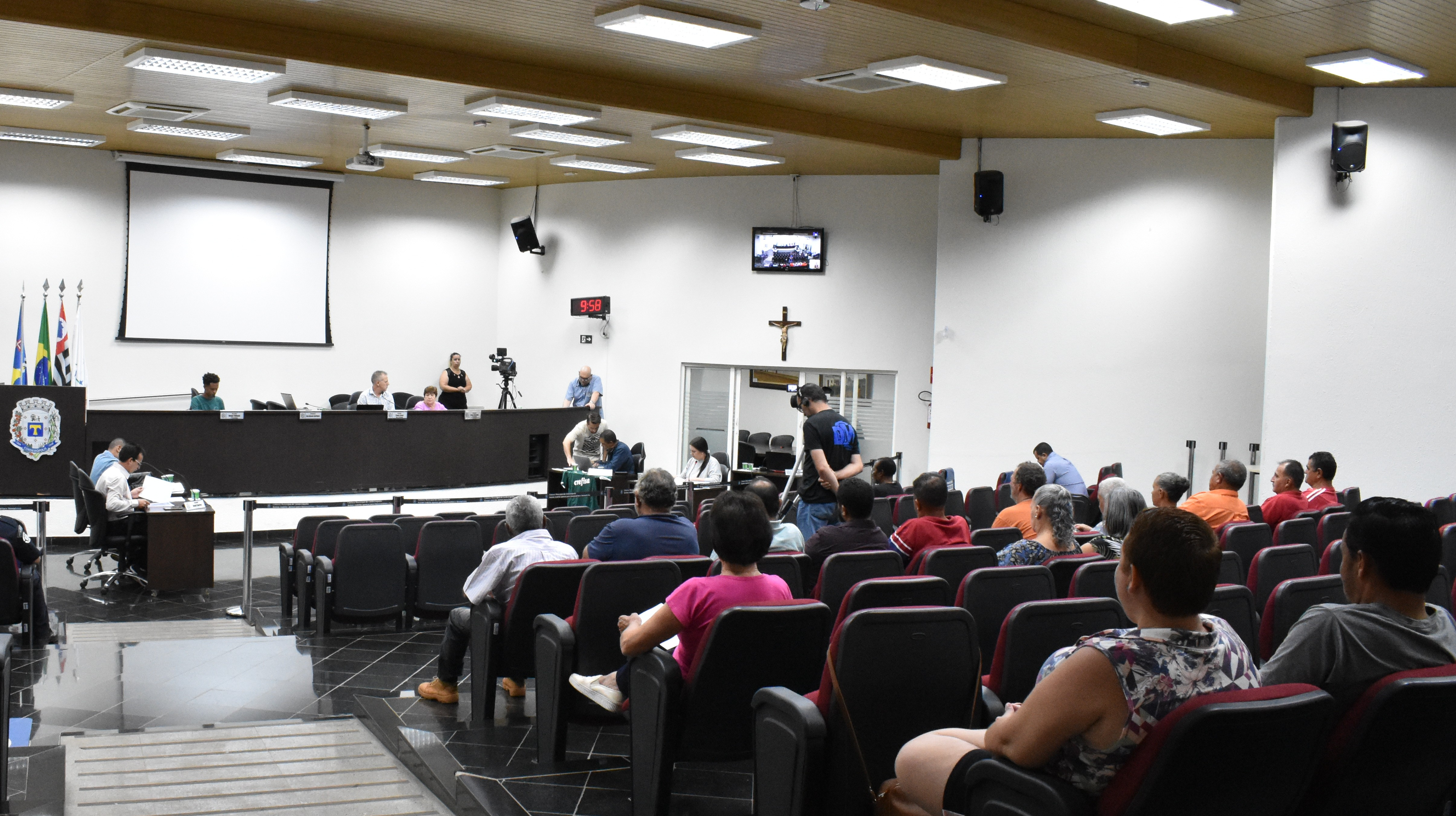 Imagem da notícia: "CORDEIROINVESTE" tem Lei Complementar aprovada na Câmara