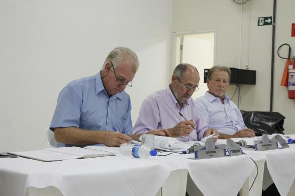 Imagem da notícia: Amanhã, Câmara realiza sessão extraordinária