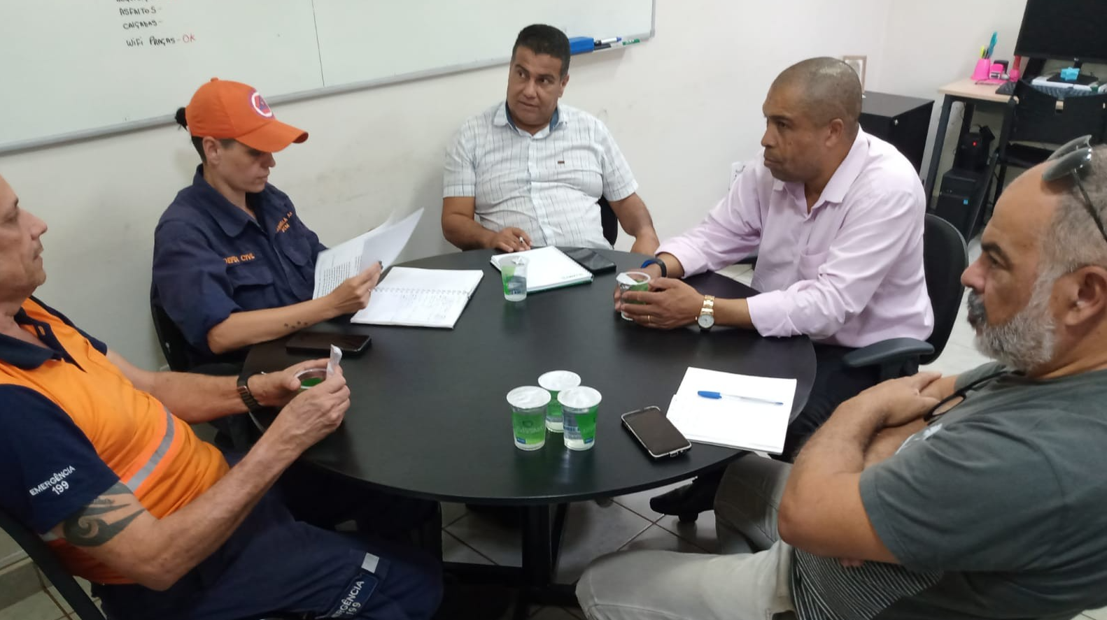 Imagem da notícia: Vereador Sérgio Balthazar reúne-se com Defesa Civil e com a Secretaria Serviços Públicos