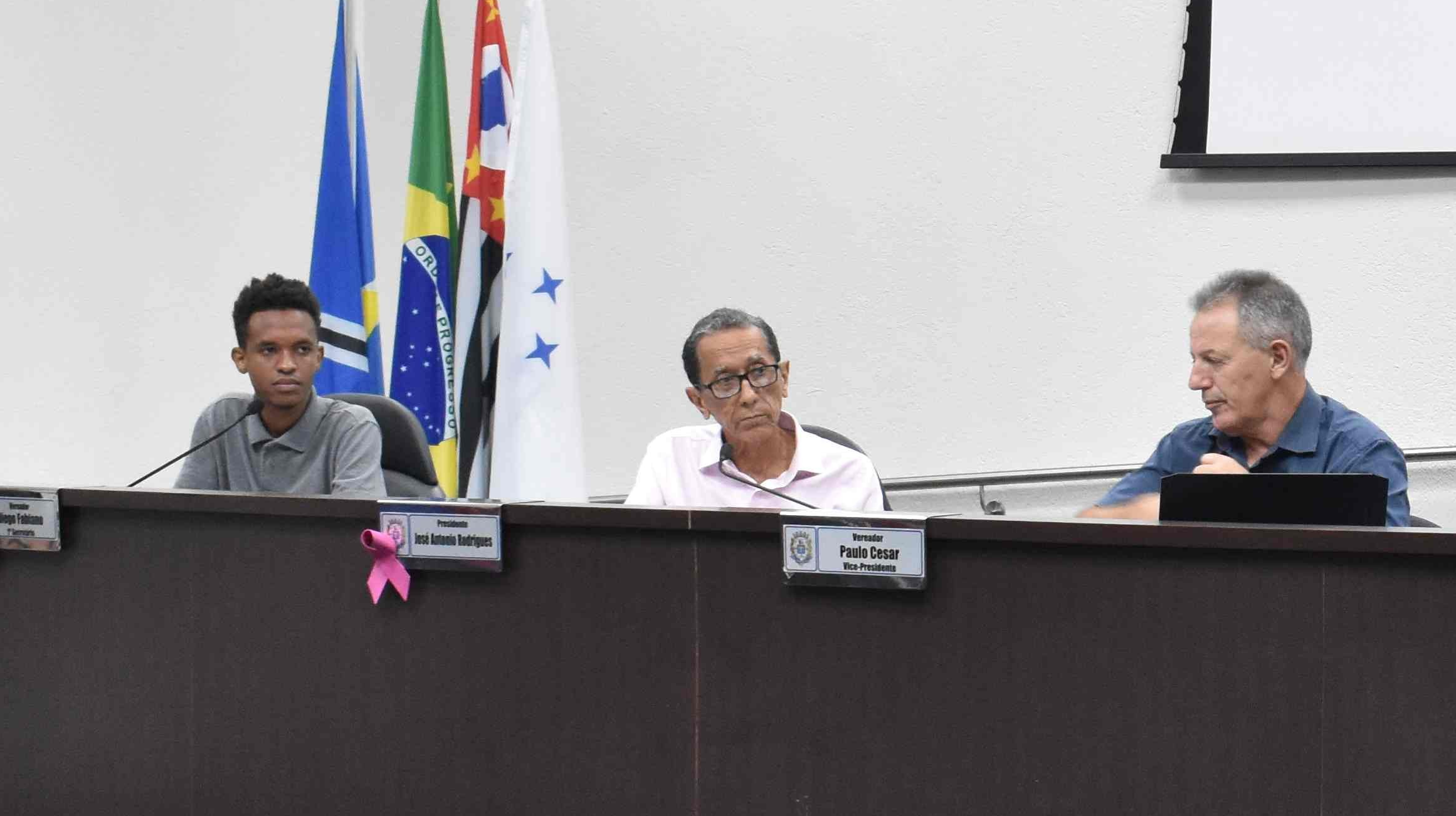 Imagem da notícia: Presidente da Casa tem apoio na concessão de honraria ao Sr. Joaquim D. Furtado