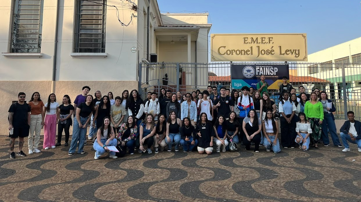 Imagem da notícia: Alunos do curso preparatório “Intensivo de Estudos” são aprovados em universidades públicas