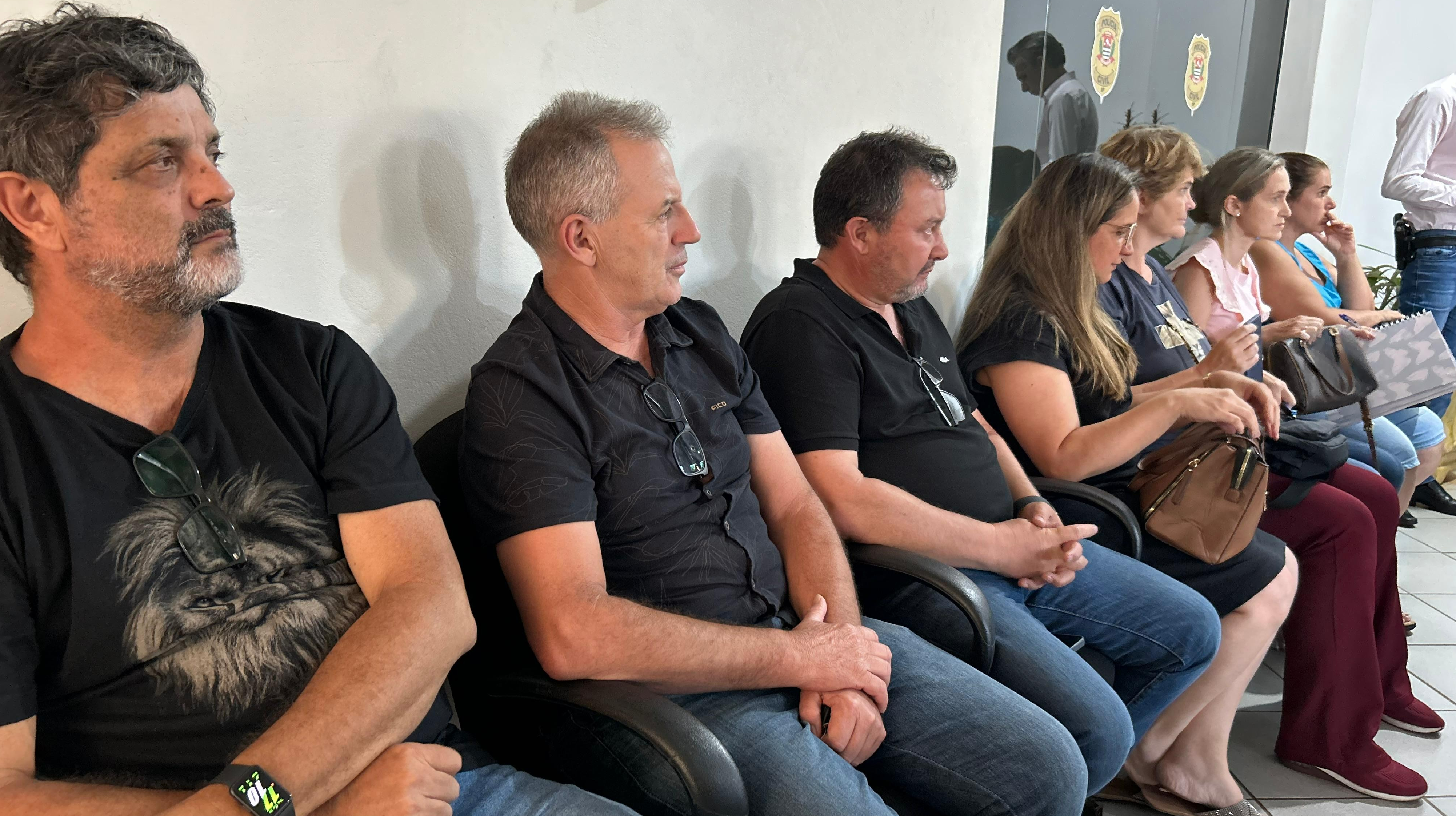 Imagem da notícia: Vereadores da Câmara de Cordeirópolis participam de reunião do CONSEG