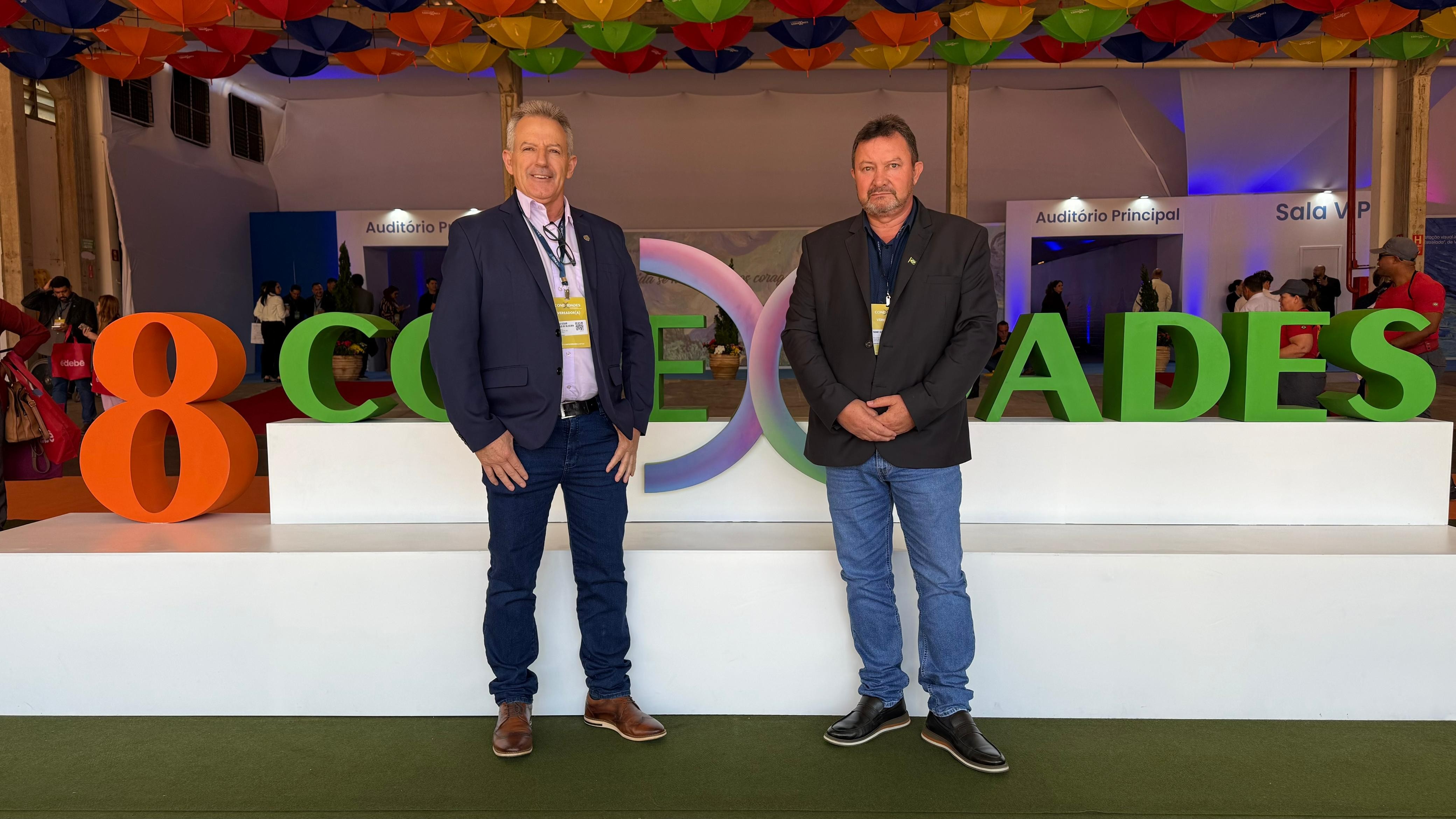 Imagem da notícia: Vereadores de Cordeirópolis participam do Conexidades 2025 em Holambra