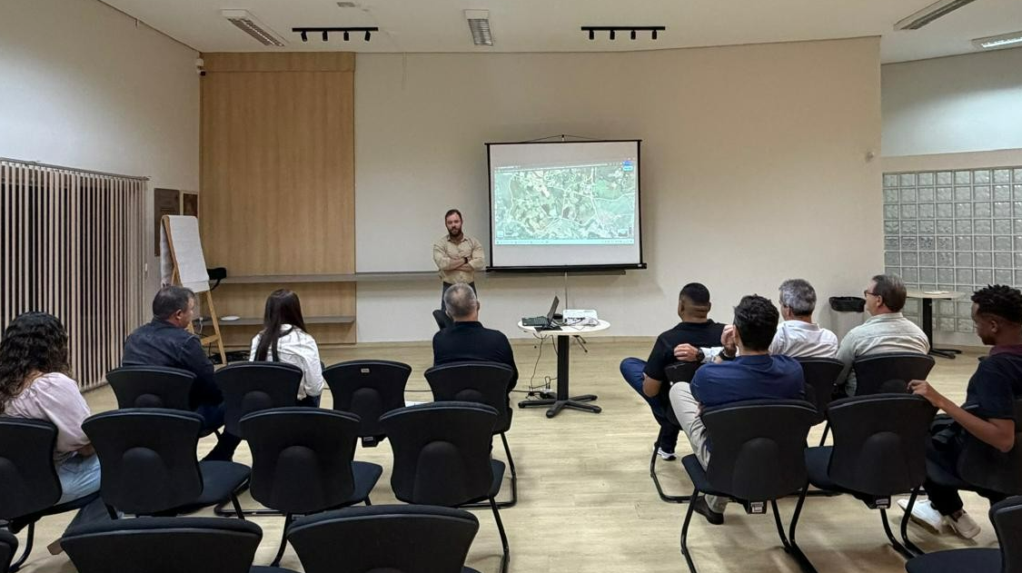 Imagem da notícia: Empreendimento Mosaico é tema de reunião na Câmara com Secretário de Obras