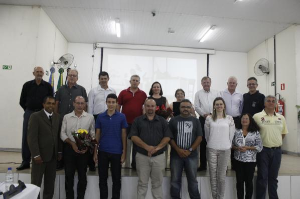 Imagem da notícia: Uma justa homenagem a João Ronchezelli