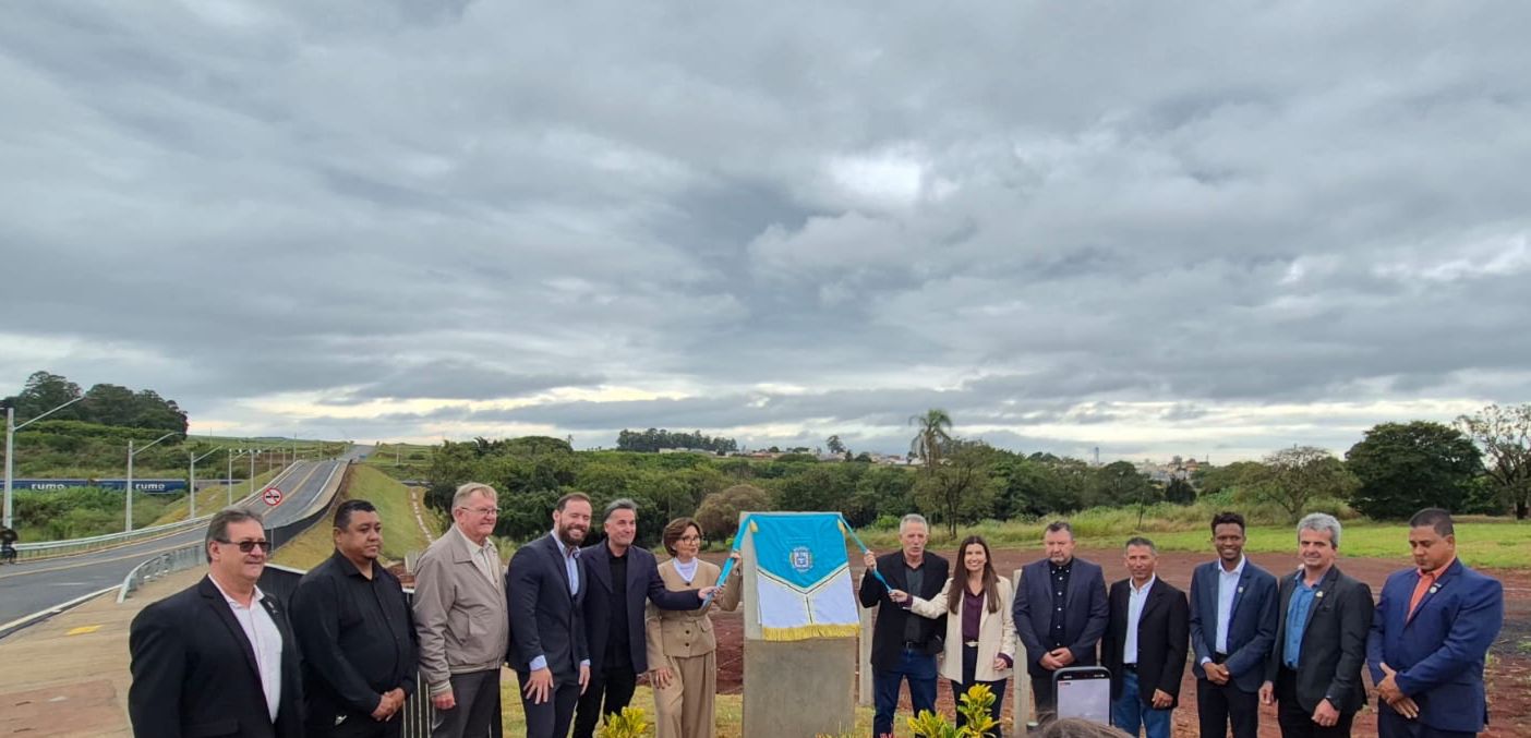 Imagem principal da notícia Vereadores prestigiam inauguração da primeira etapa do Anel Viário nos 78 anos da cidade