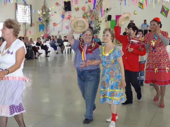 Imagem da notícia: David e Liliane prestigiam festa junina