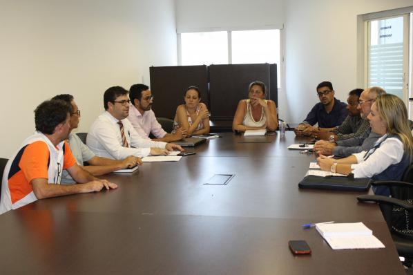 Imagem da notícia: Vereadores realizam sessão extraordinária nesta quinta-feira