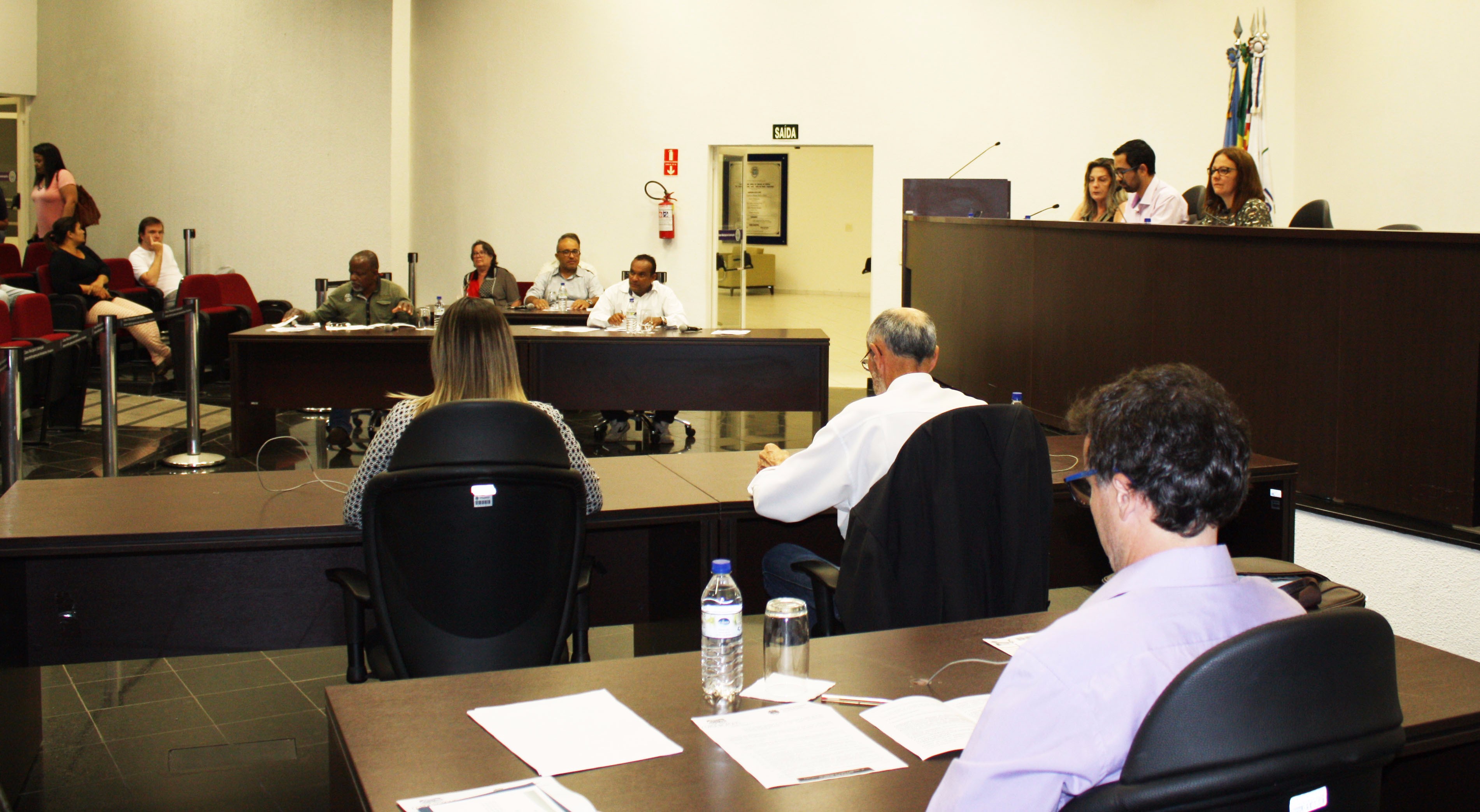 Imagem da notícia: Vereadores apresentam indicações e discutem projeto na 26ª Sessão