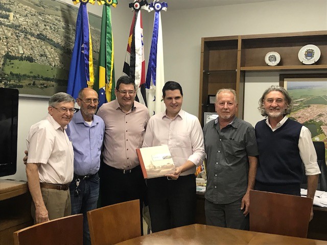 Imagem da notícia: Vereador Botion participa de visita com Cauê Macris