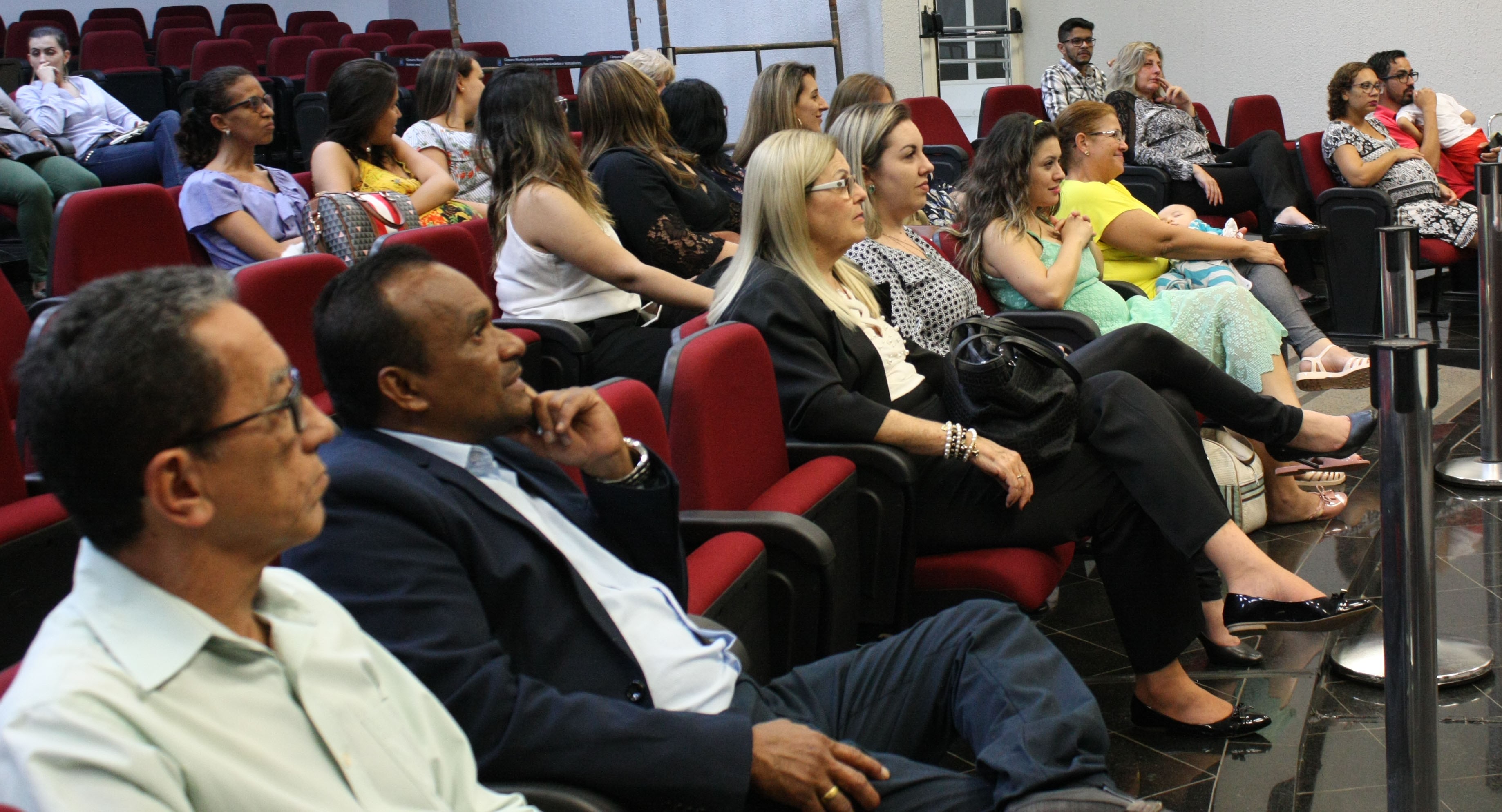 Imagem da notícia: Agosto Dourado continua na Câmara