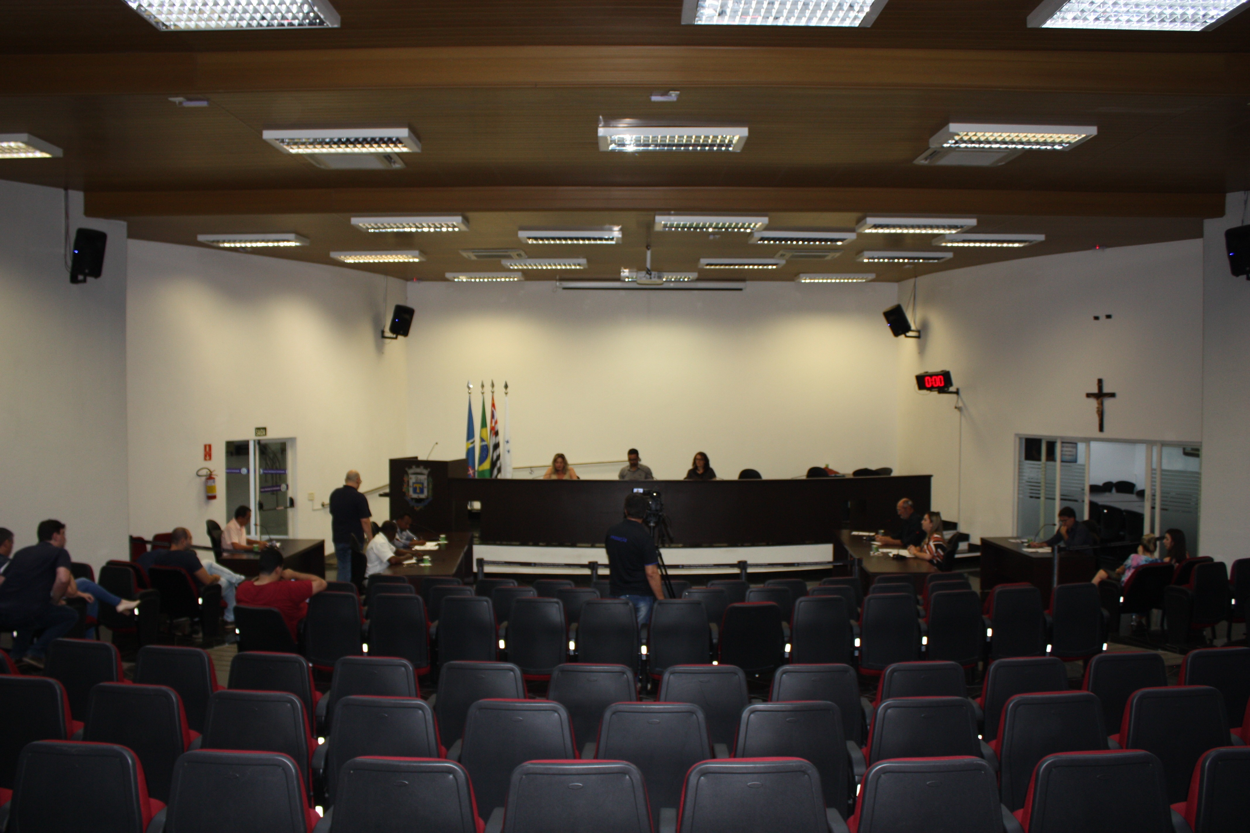 Imagem da notícia: Vereadores aprovam Programa de Demissão Voluntária