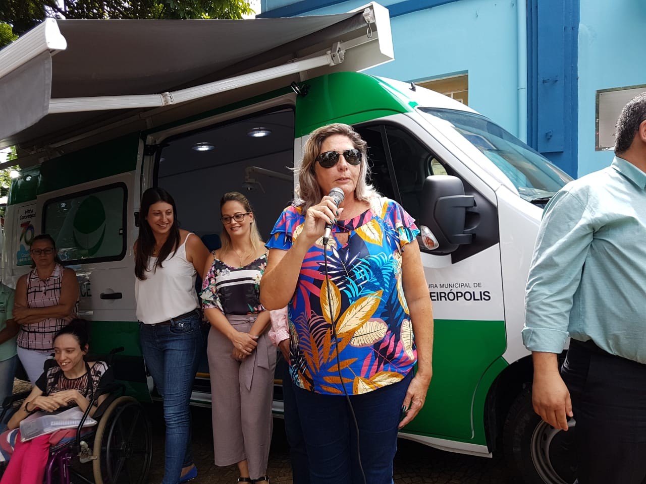 Imagem da notícia: Vereadores participam da entrega de mais duas vans para a Saúde